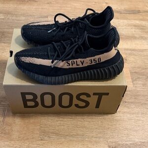 Yeezy Boost 350 V2